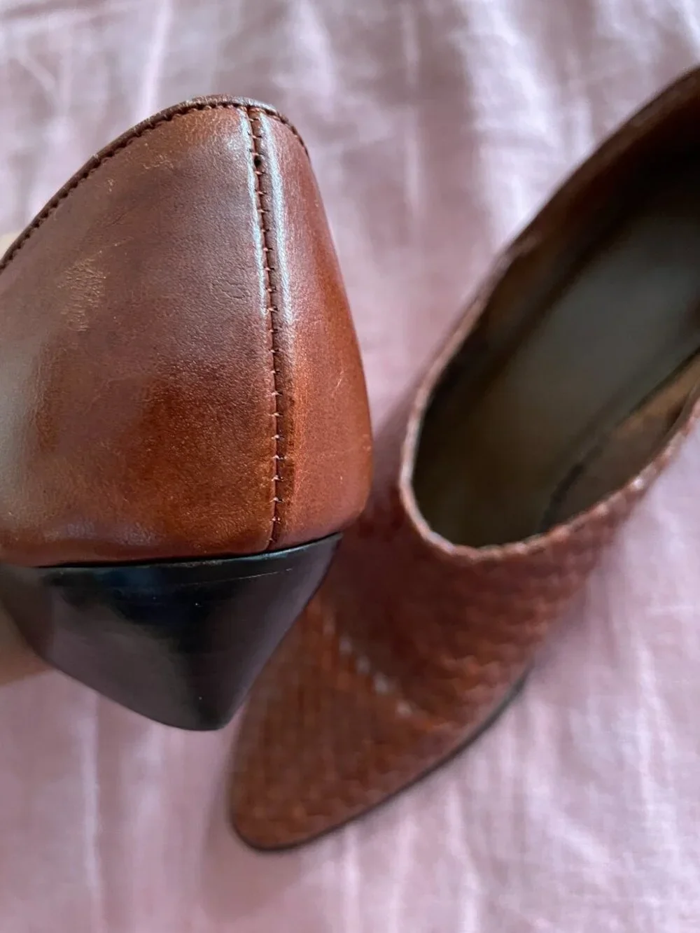 True Vintage Ellemenno Woven Brown Leather Kitten Heels - Size 5 1/2M